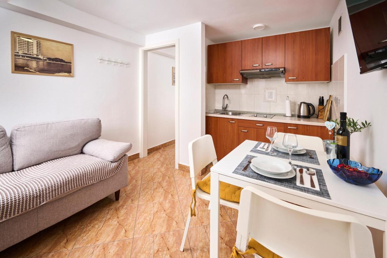 Lina Apartments Умаг Екстер'єр фото